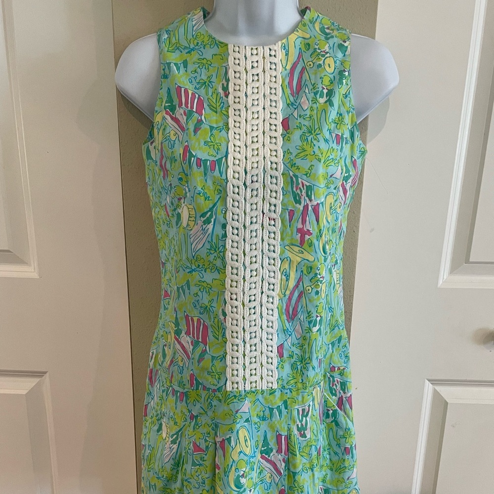 Teen Lilly Pulitzer dress with pockets size 14
